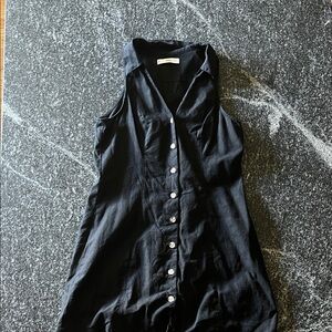 Black Sleeveless Button-Up Dress